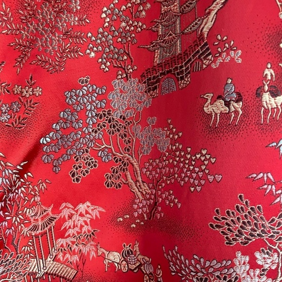 Red Satin Chinese Robe or Kimono - Picture 7 of 10